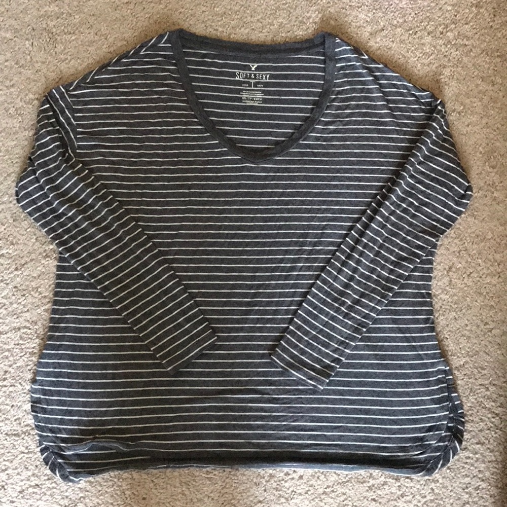 American Eagle Outfitters long sleeve tshirt